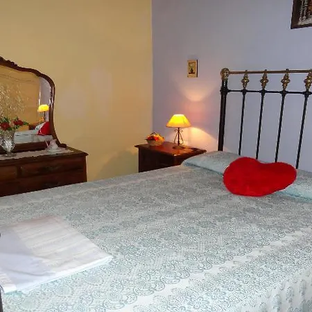In - 104670 Otel Almáchar